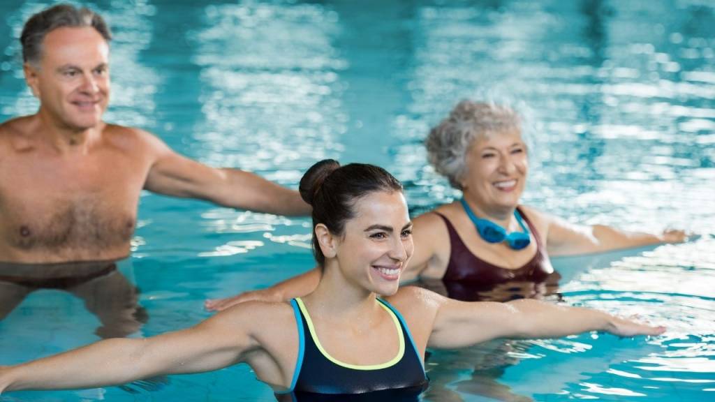 The Thames Club swim class -Wonderful World of Wellbeing